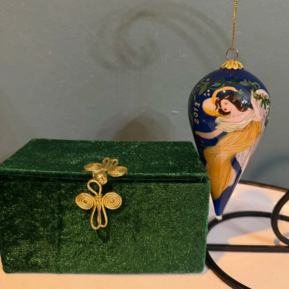 Pier 1 Li Bien 2013 Angel Christmas Ornament, Teardrop Shape